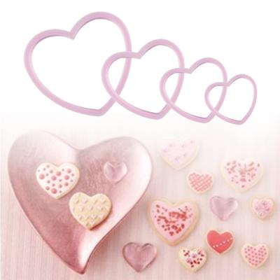 China Viable Plastic Baking Cutter Sugar Craft Tools Heart Shape Pastry Cookie Mold Cookie Cutter Fondant Mold 4pcs for sale