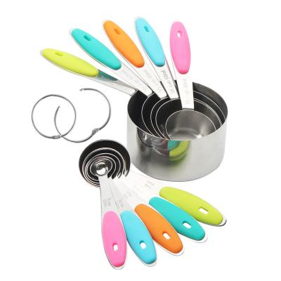 China Viable Custom Kitchen Tool Kit Silicone Handle Stainless Steel Measuriing Measuring Cups and Spoons for sale