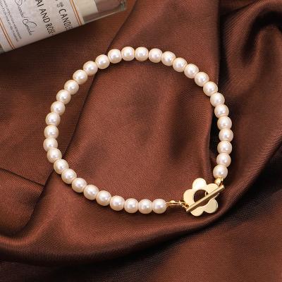 China 2021 New Lily Flower Charm Pearl Beads Bracelet CLASSIC baroque white freshwater pearl bracelets for girls wedding party for sale