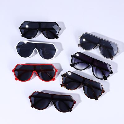 China Fashion Sunglasses Insti Network Models Red Sunglasses for sale