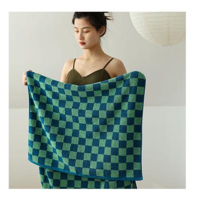 China Retro And Fashionable Bath Towels Checkerboard Grid Bath Sheet Towels Luxury 100% Cotton 100% Cotton Hypoallergenic Elements, for sale