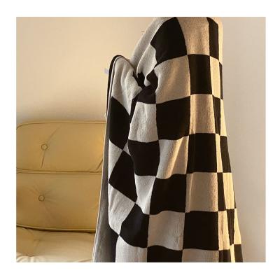 China Anti-Pull New Retro Checkerboard Cotton Knit Baby Blankets, 21 Combed Color Matching Tassel Pattern Customizable Cotton Blankets for sale