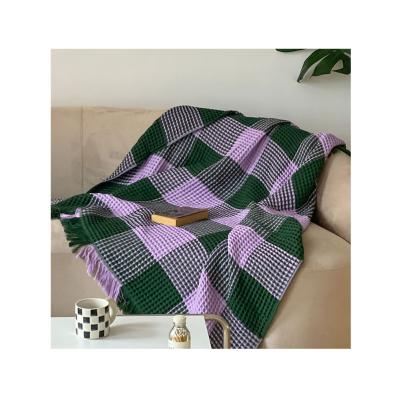 China Anti-Pull Purple and Dark Green Fringed Design Baby Blanket Cotton, No Shrinkage and No Static 100% Fringe Cotton Waffle Blanket for sale