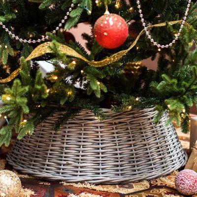 China Holiday Sustainable Home Decor Yulin Jiafu Farmhouse Handwoven Christmas Tree Ring Skirt Small For Xmas Tree for sale