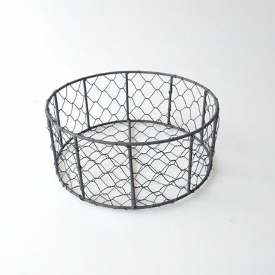 China Sustainable Round Shape Vintage Style Wire Gather Metal Storage Basket for sale