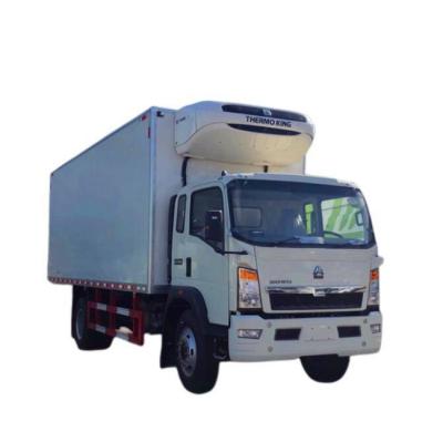 China SINOTRUK HOWO Frozen Food Transport 10 Tons Frozen Ice Transport Trucks Refrigerated Freezer Truck for sale