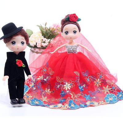 China Mini High Quality Eco Friendly 18cm Fashion Bride Material Groom Doll Wedding Doll Handsome Toy Keychain for sale