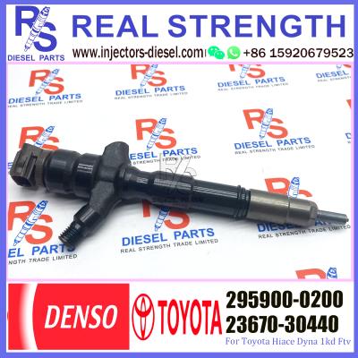 China Common Rail TOYOTA Fuel Injector 295900-0200 23670-30440 23670-39435 for sale