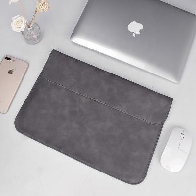 China 13 inch GENUINE LEATHER 14.1 inch 15.4 inch Messenger Leather Business Computer Case Laptop Sleeve Bag for Macbook Pro for sale