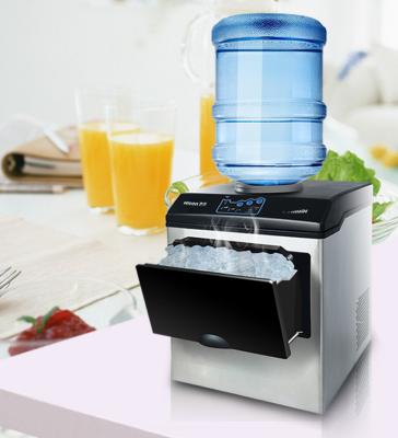 China Hotel Ice Machine 25Kg Daily Output Ice Machine Protable Hot Selling Efficient Round Ice Maker For Home And Commercial Use for sale