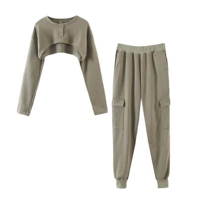 China 2021 Breathable Autumn And Winter New Round Button Terry Cloth Sweater Sportswear Women'S Jogging Neck Suit for sale