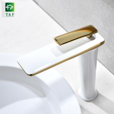 China Modern Manufacturer Sink Taps Bathroom Basin Water Faucets White Color Tap Faucet for sale