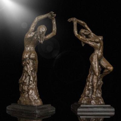 China Abstract China Bronze Statues Woman Sculpture For Coffee Table Decoration for sale