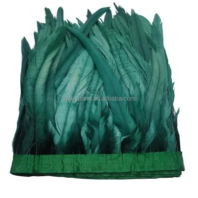 China Garment Whole Sale Blenched and Dyed 25-30 cm Rooster Feather Tail Trim for Clothing for sale