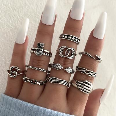 China High Quality 11 PCs/Set Retro Double Headed Snake Knotted Smiley Moon Ring Owl Hand Holding Chain Ring Set Party Personalized Jewelry Pattern for sale