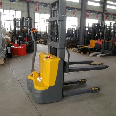 Cina Stacker elettrico a palette da 1,2 tonnellate 2 metri Curitis Controller Stacker industriale in vendita