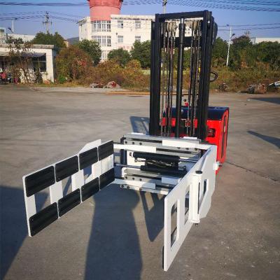 China 1500kg Load Capacity 3000mm Raised Height Electric Clamp Stacker With Bale Clamps for sale