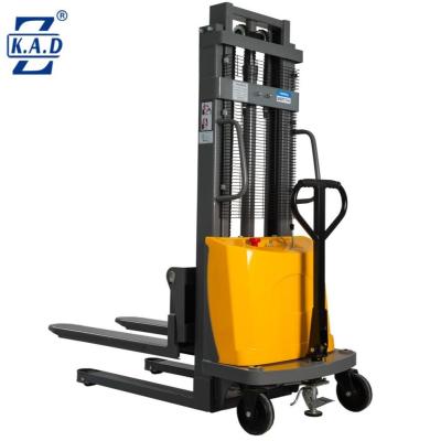 Cina 1500 kg 1,5 t Semi-elettrico pallet stacker sollevamento 2m 3m 3000 mm tipo Walking pallet forklift in vendita