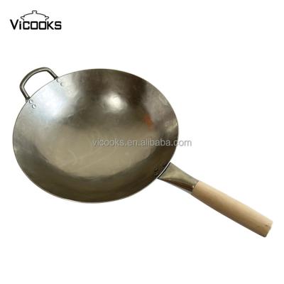 China General Use For Hand Made Commercial Gas And Induction Cooker Large Carbon Steel Hammered Wok Pan With Wooden Handle for sale