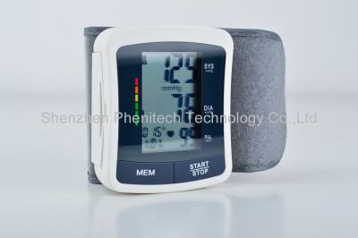 China Professional Digital Talking Wrist Blood Pressure Monitor With USB PC Link for sale