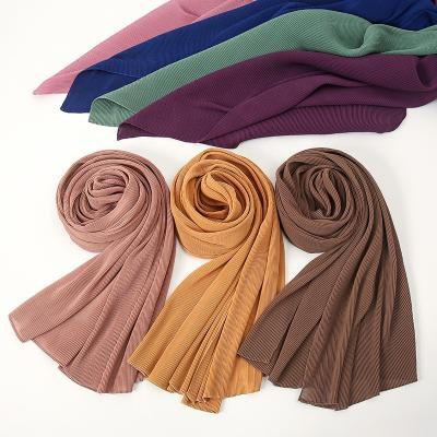 China 2022 Muslim Women's Muslim Hijabs Wholesale Pleated Chiffon Hijab Supplier Fashion Hijab Fashion Pleat Scarf Malaysia Scarf for sale