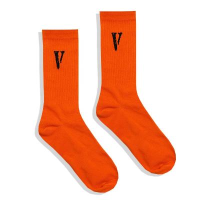 China KANGYI Wholesale Customize Athletic Men Crew Logo Antibacterial Sports Socks Street Fashion Colorful Socks for sale