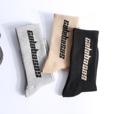 China KANGYI Fashion Brand Cotton Viable Custom Socks Skateboard Sports Yeezy Crew Socks Men Dress for sale