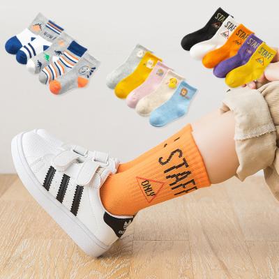 China 2020 Hot Sale Fashion Sustainable Cotton Fashion Custom Girls And Boys Socks Kids Socks for sale