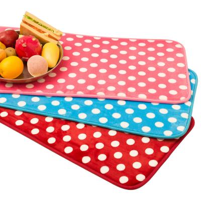 China Dots Printing Durable Non-slip Flannel Soft Fleece Carpets Kitchen Blankets Shower Bath Drying Floor Mats For Bathroom for sale