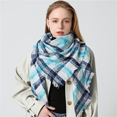 China Lady Luxury Knitted American European Warm Blanket Female Scarf Bufanda Winter Scarf Women Pashmina Plaid Triangle Neck Scarves for sale