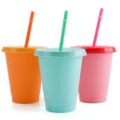 China New environmental protection pp material color changing mug plastic cup sustainable creative large capacity with cover and straw for sale