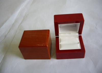 China Red Square Piano Baking Lacquer  MDF Wooden Jewelry Box With Velvet Interior Use For Wedding Ring  Packing Gift Packing for sale