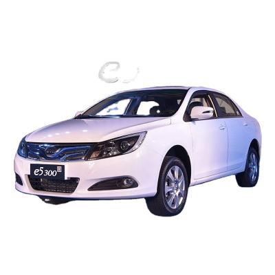 China New ByD E5 Electric Sedan Fast Charge EV 400kms per charge Electric Vehicles E5 for sale