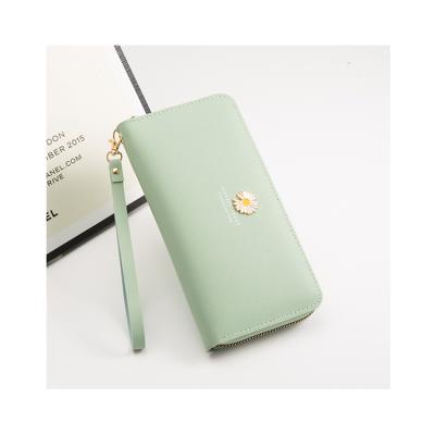 China New Ladies Wallet Long Daisy Zipper Simple Daisy Large Capacity Wild Clutch Mobile Phone Bag for sale