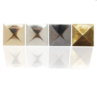 China Durable Wholesale 35mm Metal Square Pyramid 2 Claw Rivets For Jeans Pyramid Two Claw Rivet for sale