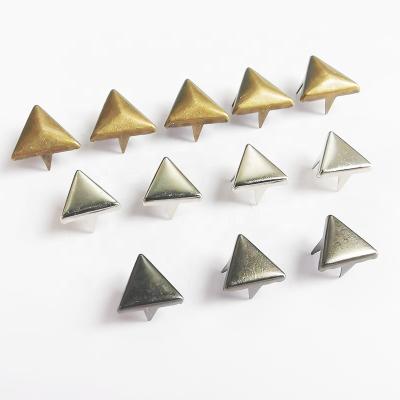 China Durable Durable Triangle Heart Shaped Rivet For Leather Craft DIY Black Rivets for sale