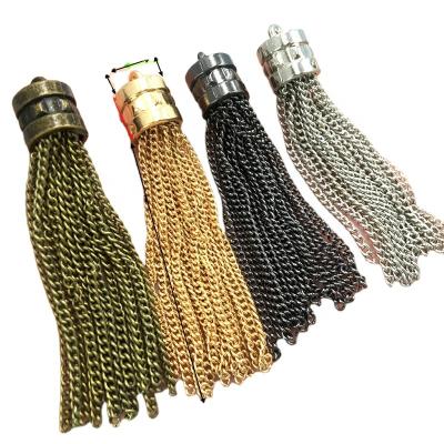 China For Pending DIY Purse Metal Chain Tassel Charm For Bag Purse Small Mini Encantos De Borla Tassel Charm for sale