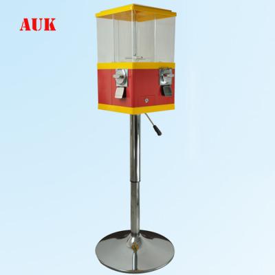 China Shopping mall factory price PENGUIN candy bouncy gumball ball vending machine for sale