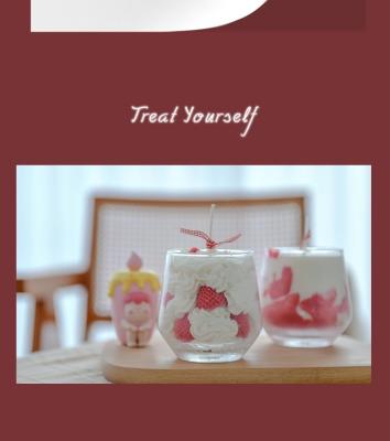 China Latest Hot Selling Cute Simple Strawberry Cream Birthday Gift Souvenirs Cented Oil For Candle Making for sale