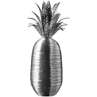 China Europe Plated Pineapple Wrought Iron Crafts Bedroom Living Room Porch Home Ornaments Shop Window Crafts for sale