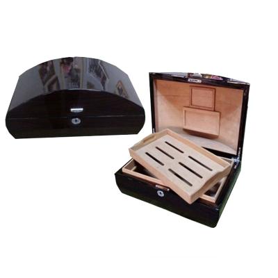 China Special dome shape with wood veneer; Wooden Cigar Humidors For Humidor Cabinet Sale Used Lacquer for sale