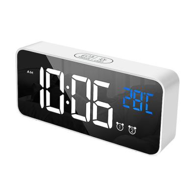 China Calendars Clock Bedroom Plastic Electronic Automatic Digital LED Light Sensitive Alarm Clocks With USB Port for sale