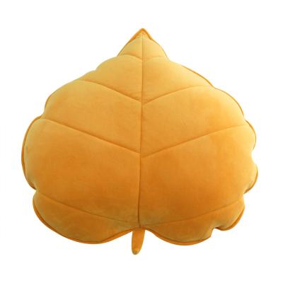 China Simulation leaf shape tile bedroom sofa personality 3D border warm European style filled decorative pillow for sale