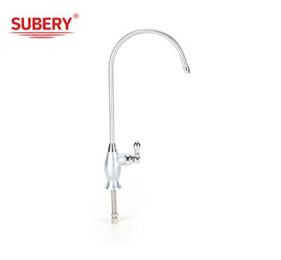 China Ceramic Cartridge Single Lever Basin Tap Wash Basin Mixer Taps Chrome Surface for sale