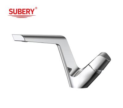 China Multi-function Adjustable Pull Out White Chrome Bathroom Basin Faucet Water Tap Mixer for sale