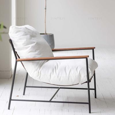 China Modern minimalist white lounge chair upholstered chaise sofa armchair Vail lounge chair furniture cadeira furniture sofa living room armchair for sale