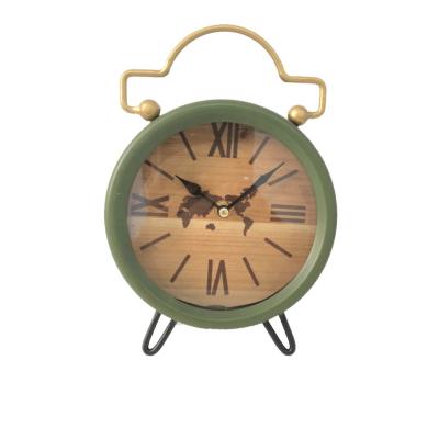 China Antique Style Battery Operated Vintage Warm Analogue Quartz Desk Table Old Fashioned Quiet Alarm Clock With Handle For Promotion for sale