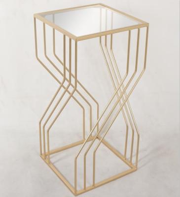 China Modern Chinese Gold Modern Side Table Top Metal Coffee Table Home Furniture Fashion Design Accessories Metal Glass OEM for sale