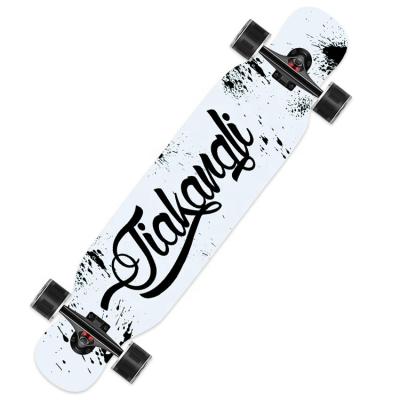 China Cheap High Quality 8 Ply Outdoor Activities Custom Made Maple Patinaeta Skateboard Longboard Wooden Complete Skateboard Online for sale