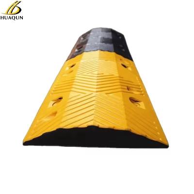 China Flexible Installation Rubber Speed Bumps For Parking Lots and Crosswalks for sale